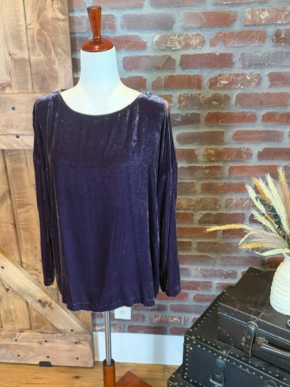 J. Jill Purple Silk Blend Velvet Tunic Top Medium Long Sleeve Luxe Soft